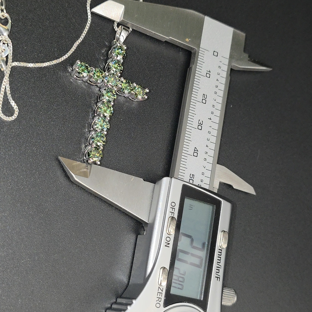π 5 CTW Green Moissanite Cross Pendant | S925. White Gold Plated | - Picture 6 of 8